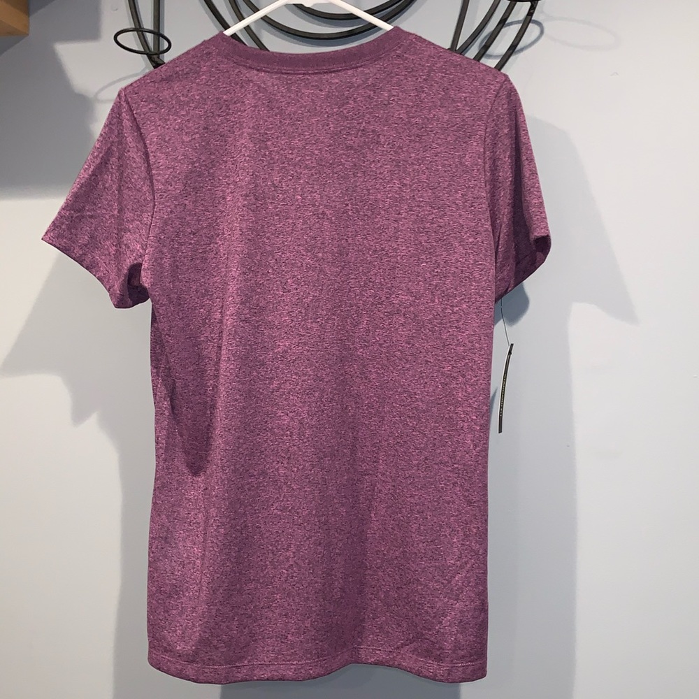 SALE‼️‼️‼️NIKE PURPLE WORKOUT TOP💜 - Picture 3 of 6